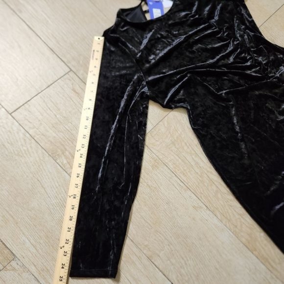 Future Collective Kahlana Barfield Black Velvet Dress 1X - Picture 7 of 13